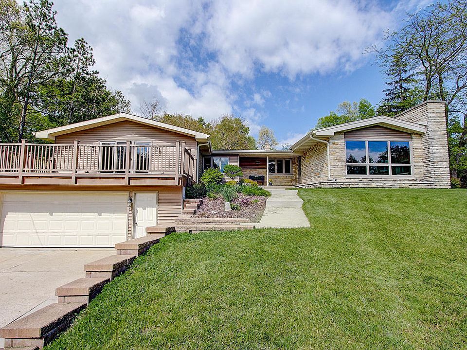 1st image of 5744 Sand Dr