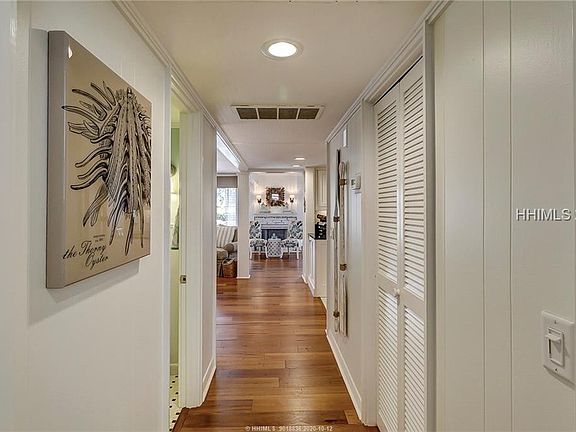 4th image of 10 Mizzenmast Ct