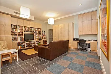 Sold by Space Marketing Shop