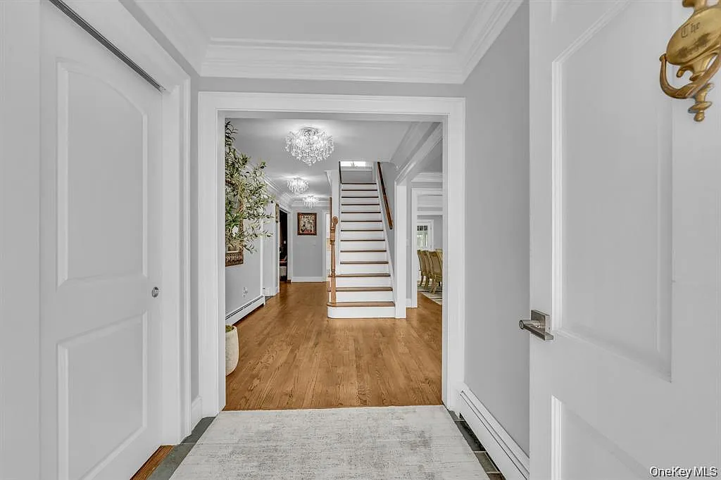 4 bed, 2.5 bath, 2794 sqft, $4,400 — Photo 4