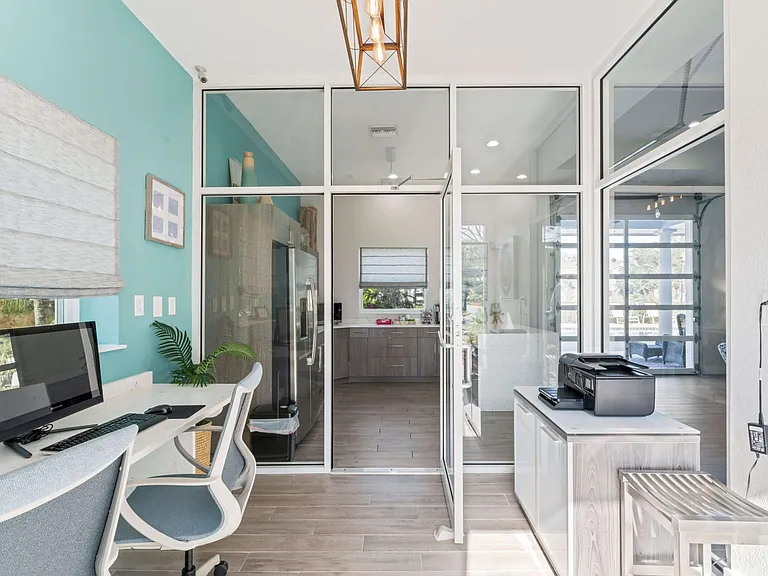 Eden's Edge Apartments — Photo 12