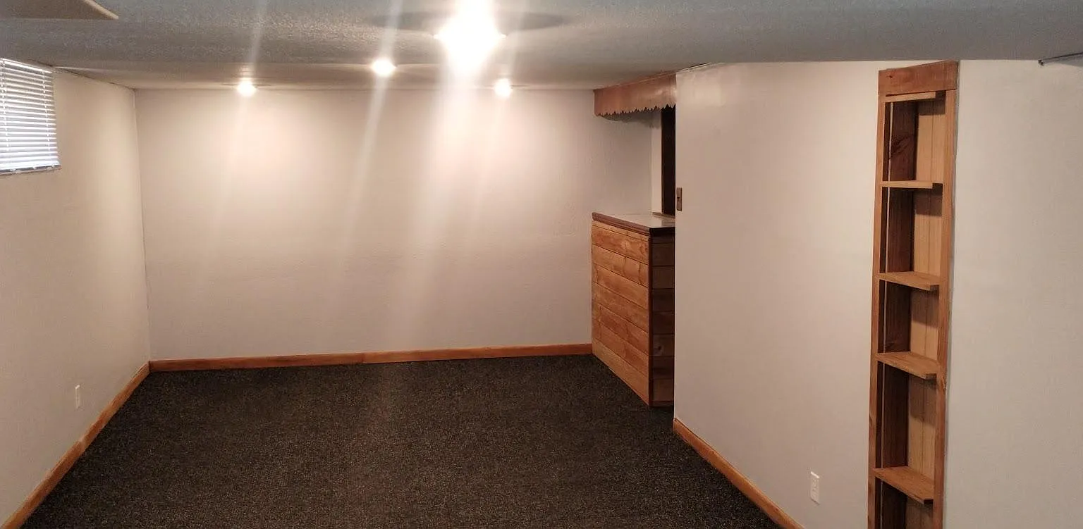 2 bed, 920 sqft, $1,200 — Photo 2