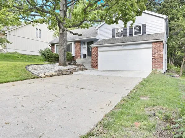 8103 Park St, Lenexa, KS 66215
