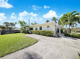 526 Satinwood Dr, Key Biscayne, FL 33149