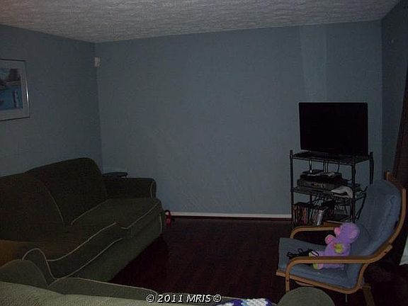 4th image of 7854 Grassy Garth