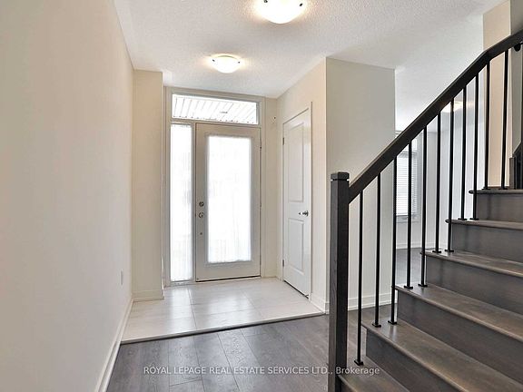 3rd image of 3191 Ernest Appelbe Blvd