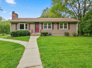 60 McIntyre Rd, Oxford, MA 01540