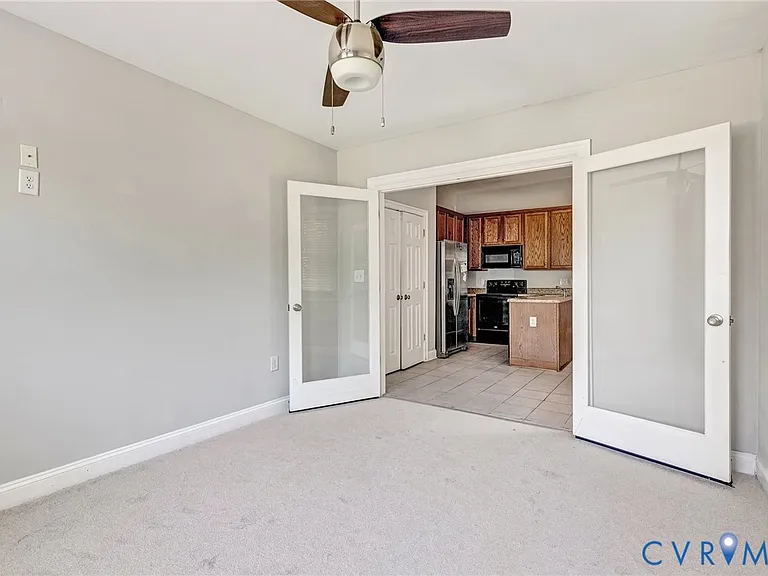 712 N 24th St — Photo 18