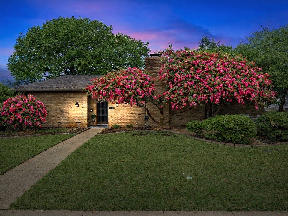 1st image of 1813 Lake Side Ln