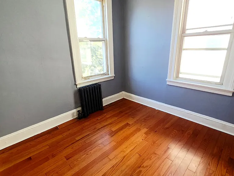 225 Lembeck Ave #1A — Photo 8