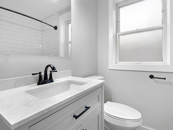 4th image of 6628 Alamo Ave #1