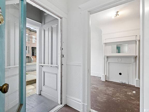 4th image of 1163 Alabama St #1163A