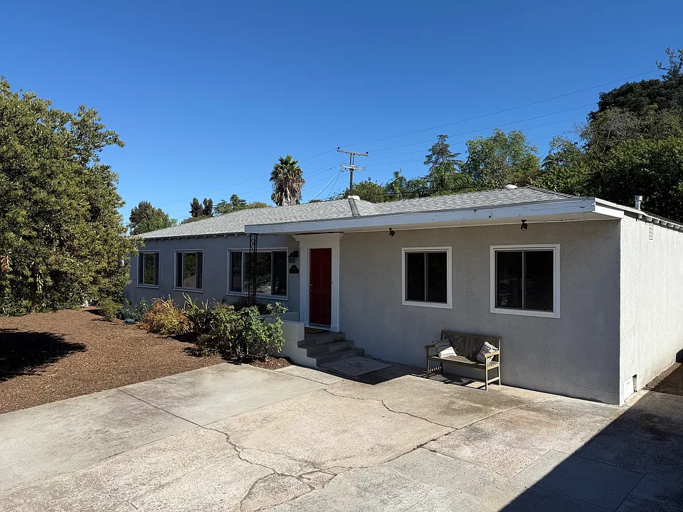2063 Falmouth Dr