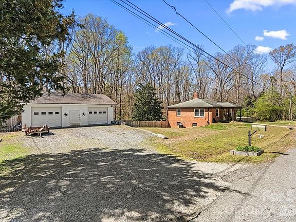 4th image of 53 Ridge Ct SE