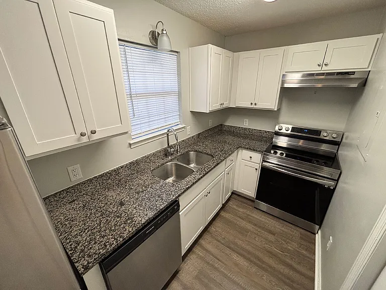 4410 Delashmitt Rd #1 — Photo 13