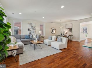 202 Commodore Ct, Philadelphia, PA 19146