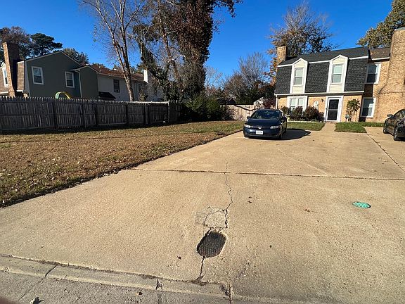 3rd image of 3912 Kiwanis Ct