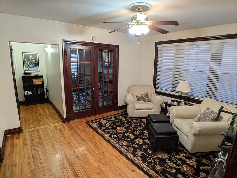 Living Room - looking toward front (south)