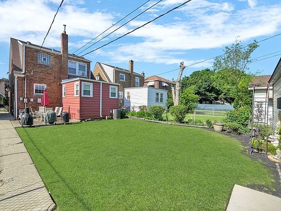 2nd image of 3648 W 68th Pl