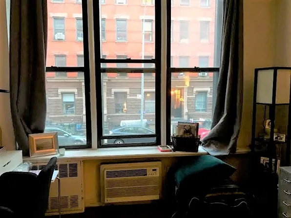 515 East 83rd Street image 1 of 10