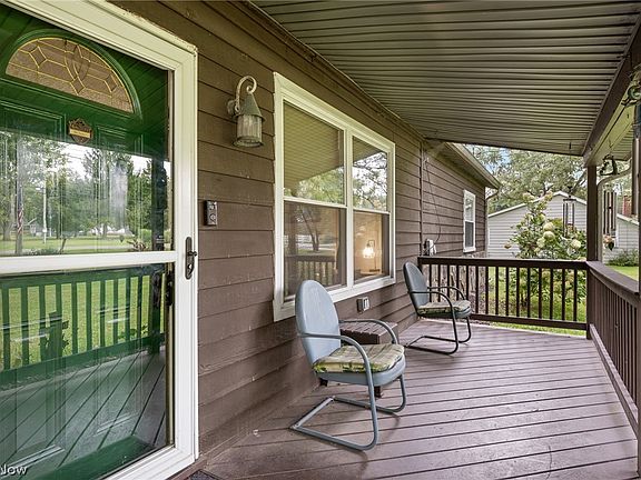 5th image of 3285 Clubside Dr