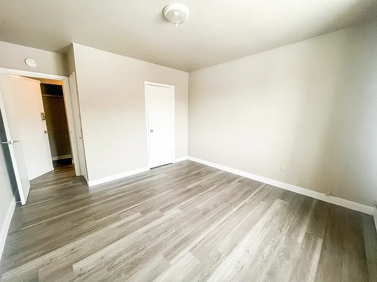 4076 Rae St — Photo 9
