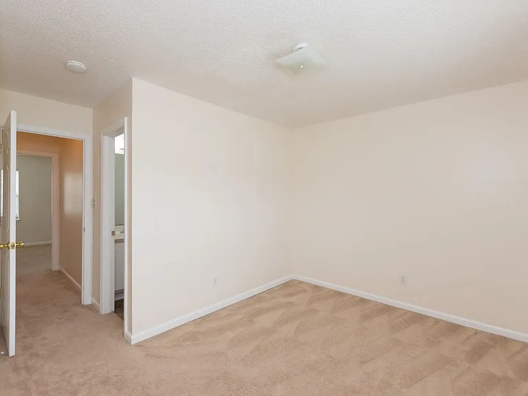 1405 Timberlake Trl — Photo 21
