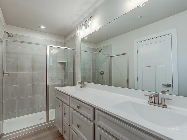 12129 Calgary Loop — Photo 19