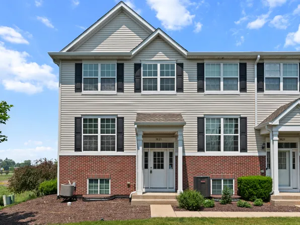 3821 Bailey Rd, Yorkville, IL 60560