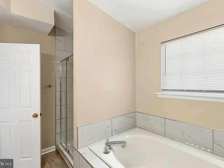 4704 Denview Way — Photo 21