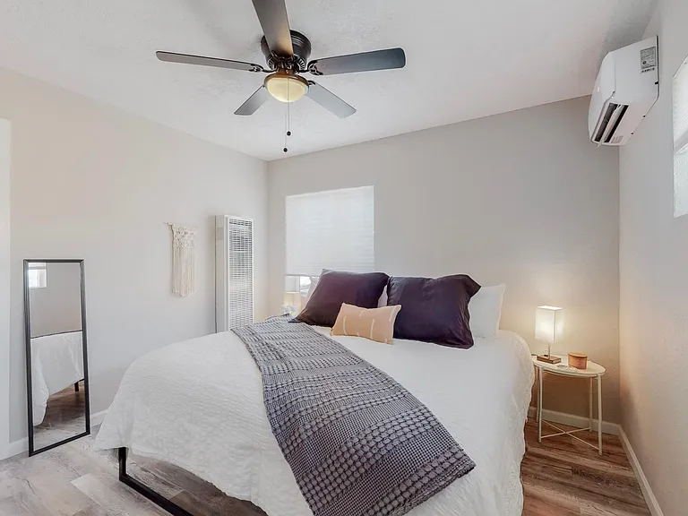 2124 Eton Ave SE #2 — Photo 8