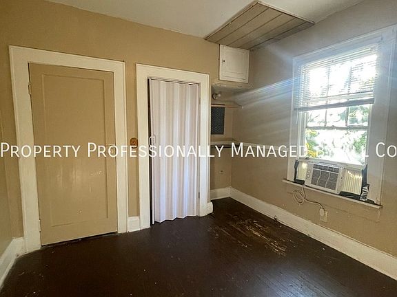 4th image of 918 E Lime St APT 4