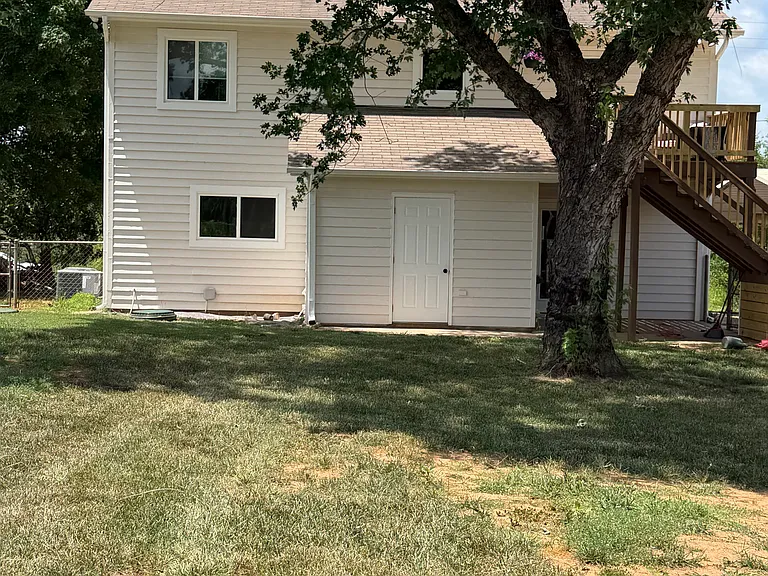 13815 Mayes Rd — Photo 2