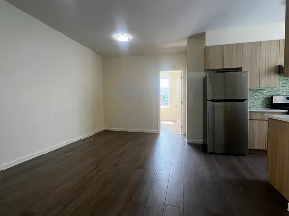 1730 Seddon St #2F, Bronx, NY 10461