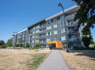 10838 Whalley Blvd #1XX, Surrey, BC V3R 5J7
