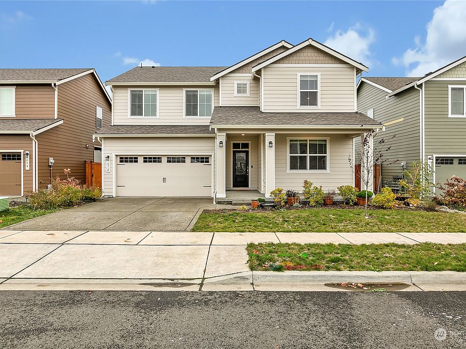 1st image of 672 Marcie Lane N