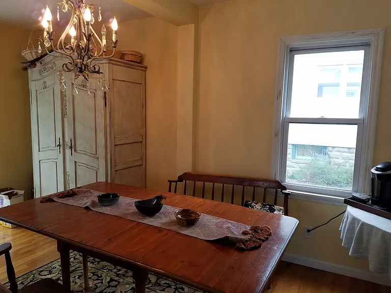 124 Murray Ave — Photo 2