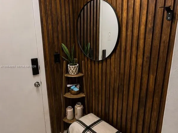 1501 NE 191st St APT C116, Miami, FL 33179