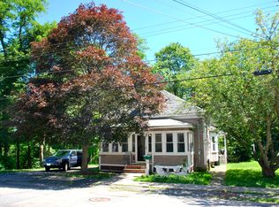 38 Whittier St, Amesbury, MA 01913