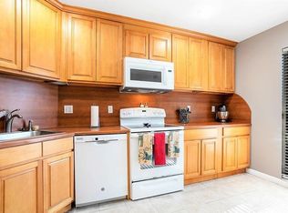 1700 Presidential Way APT 203, West Palm Beach, FL 33401