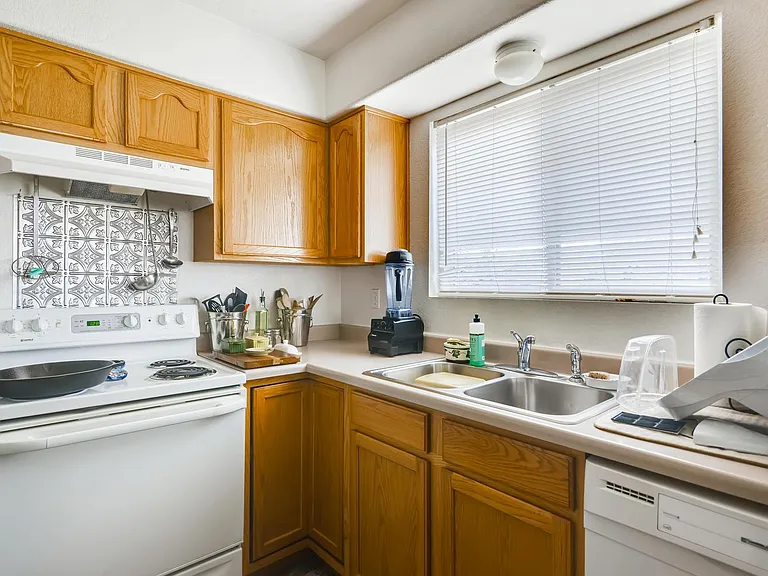 2615 Lone Tree Ct — Photo 5