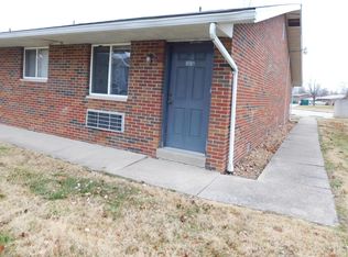 305 Anthony Dr APT D, Maryville, IL 62062