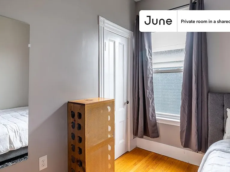 106 Beacon St #B — Photo 2