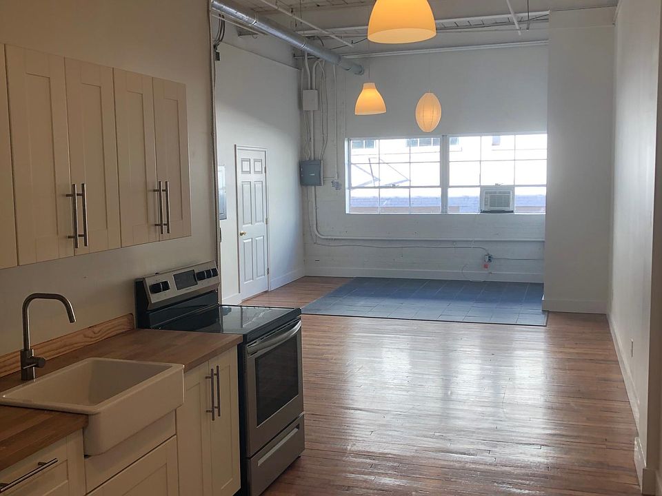 1st image of 1417 Kemper St #334