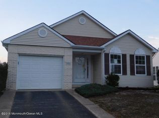 93 Canterbury Ln, Toms River, NJ 08757