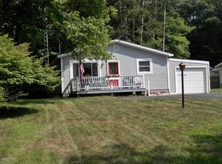 290 E Piney Rd, Manistee, MI 49660