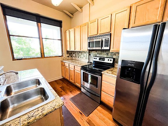 5th image of 200 S College Ave Unit 304
