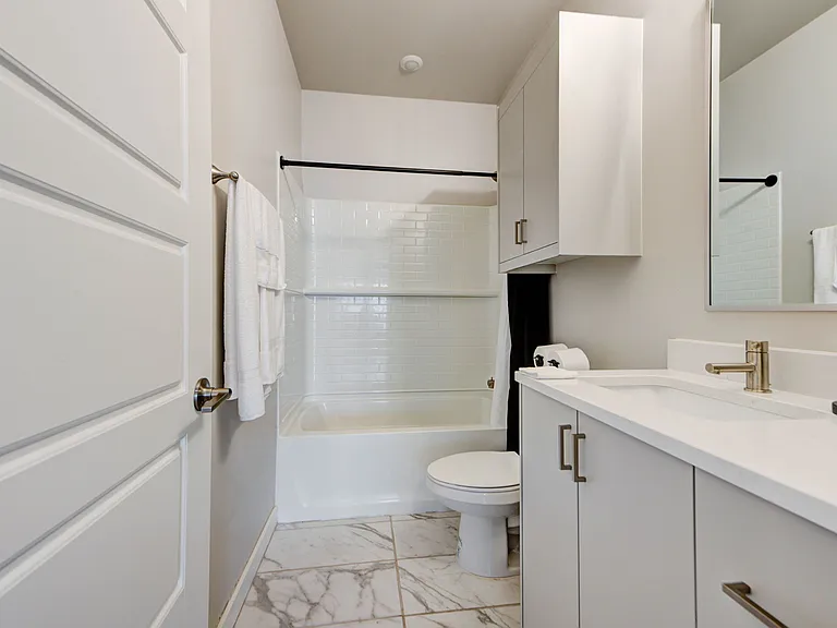 2516 NW 131st St — Photo 51