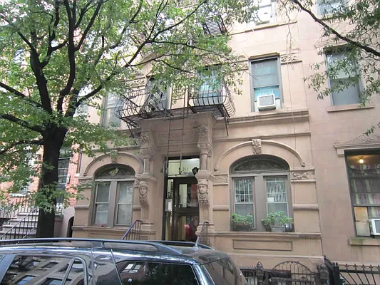 Rented by Concept Real Estate Group | media 52