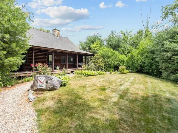 48 Read St, Seekonk, MA 02771